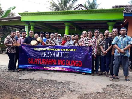 Kelompok Informasi Masyarakat ( KIM) Krisna Murti Buyutan kunjungi Kerajinan Bambu Karangasem Muntuk